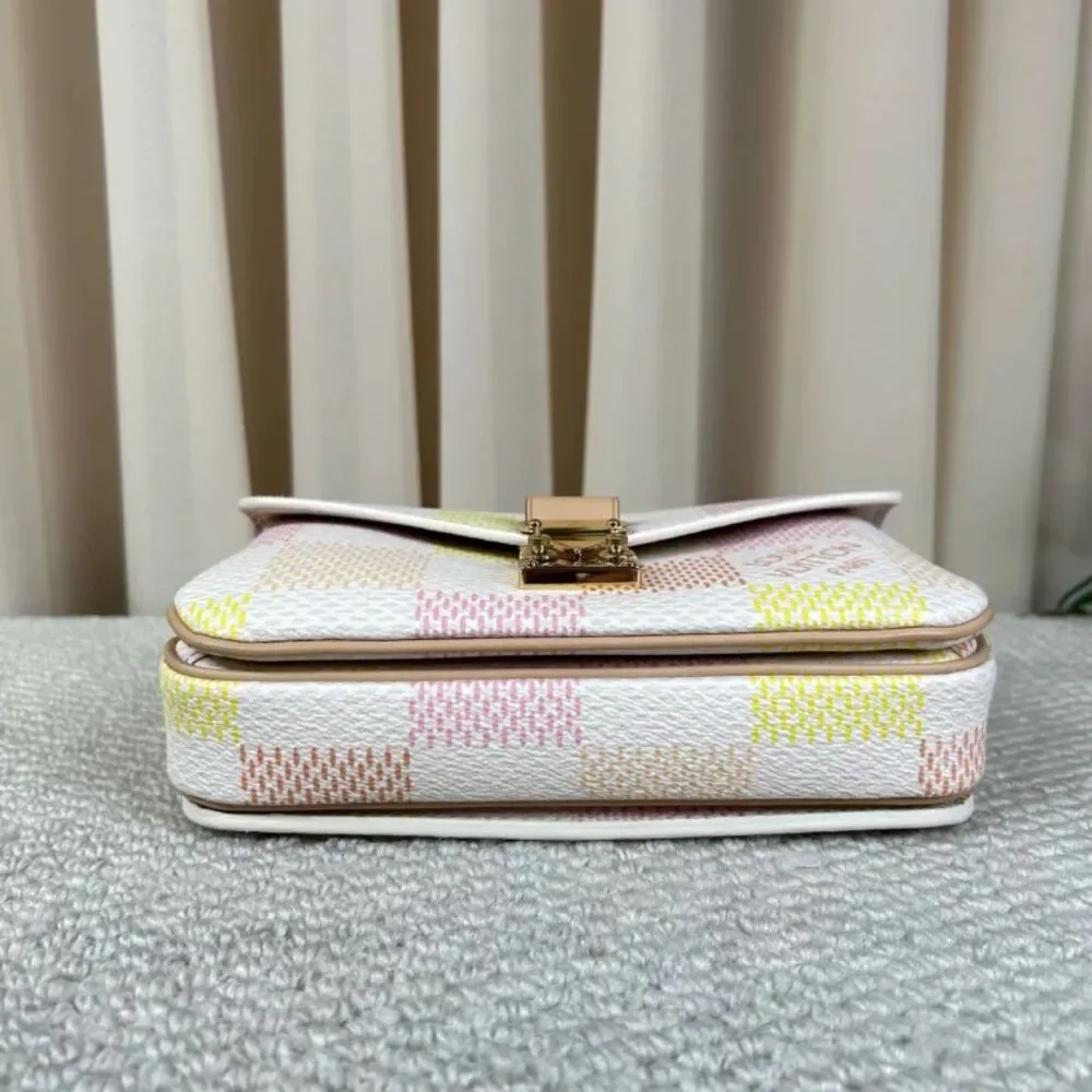 Louis Vuitton Women Pre-Loved Bag Very Good Condition